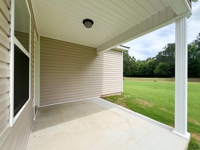 Building Photo - 119 Washington Place Drive