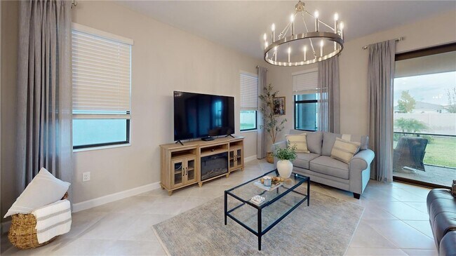 Building Photo - 1464 Saddlewood Cir