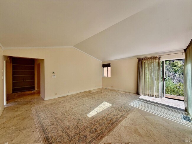 Building Photo - 321 Dutch Henry Canyon Rd