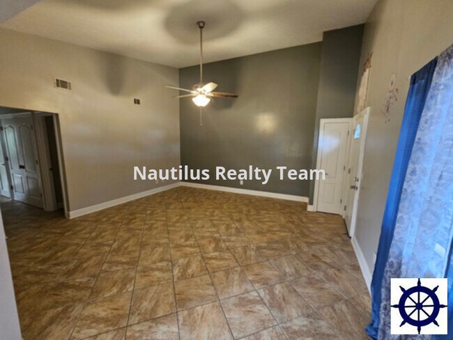 Building Photo - 116 Christie Ln