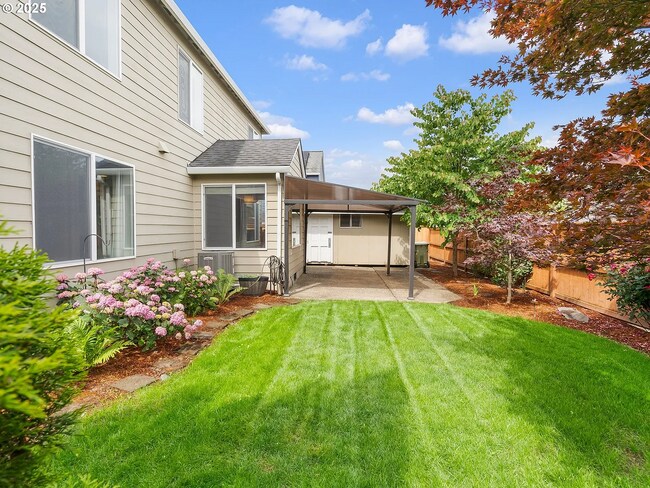Building Photo - 42019 NW Oak Way