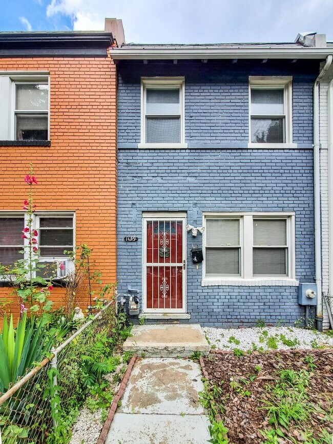 Primary Photo - NoMa House w/ Off-Street Parking