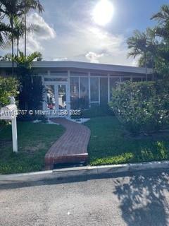 Building Photo - 9740 E Broadview Dr