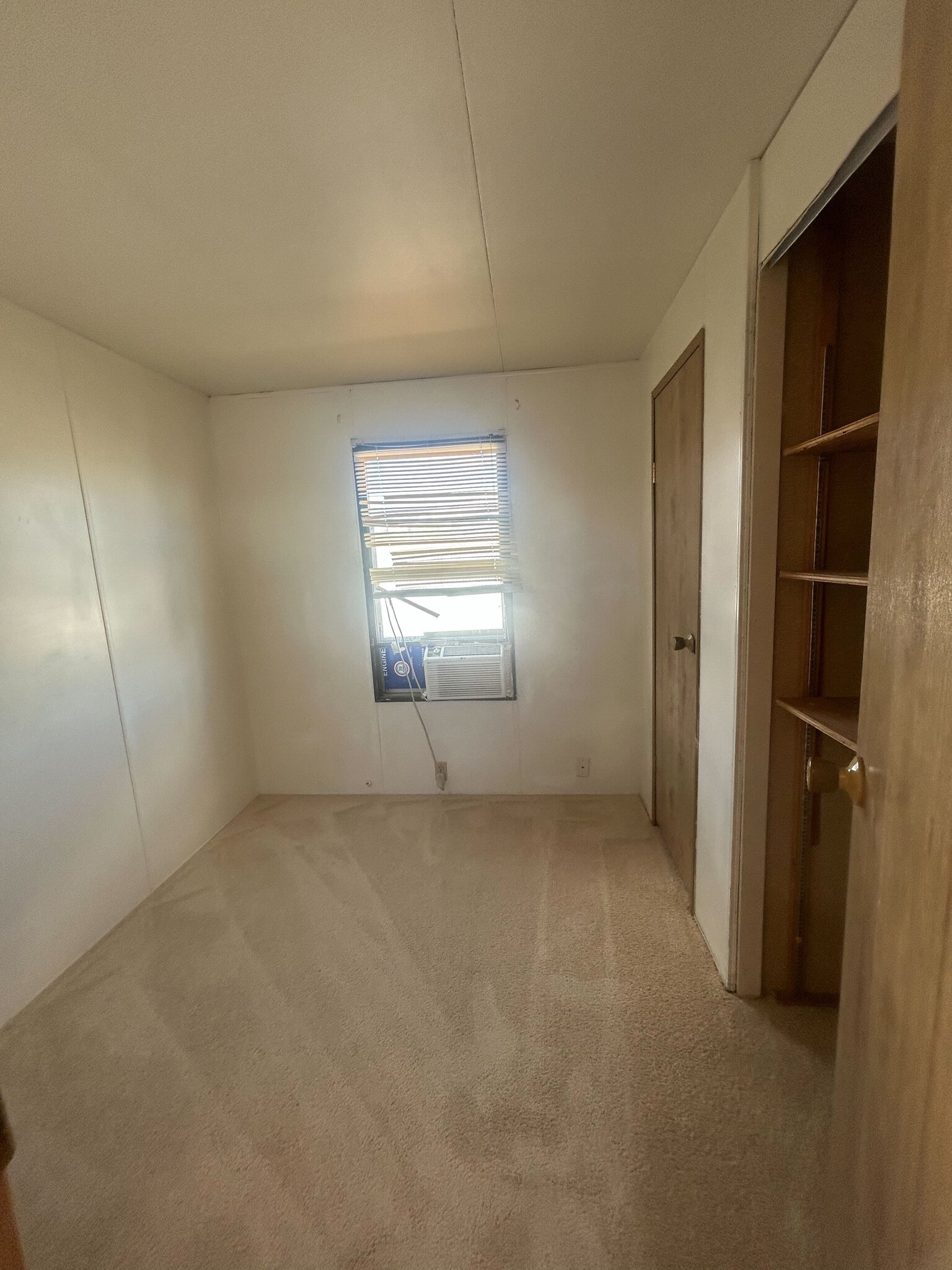 Building Photo - 3601 E Wyoming Ave