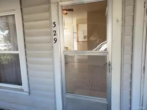 Building Photo - 329 W Claflin Ave