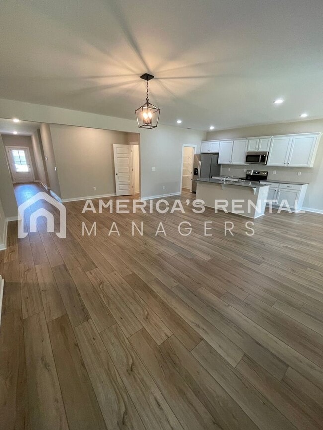 Building Photo - 459 Troubadour Ln