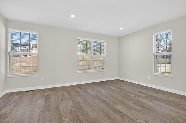 Building Photo - 19753 Grn Vlg Dr