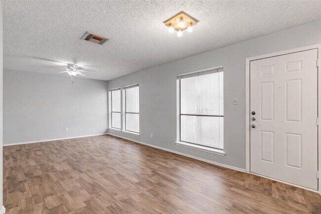 Building Photo - 3115 Helms St
