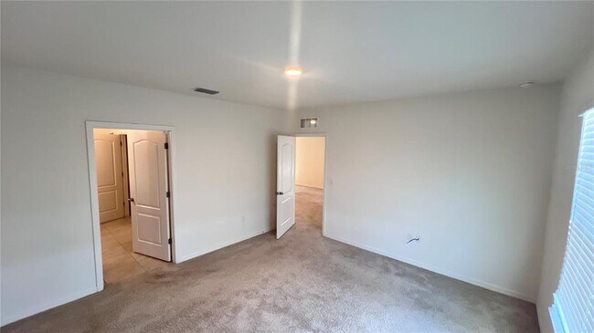 Building Photo - 2924 Sime St