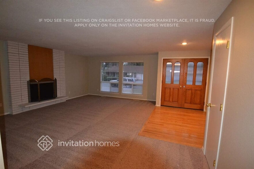 Building Photo - 7638 Emerald Dr SW