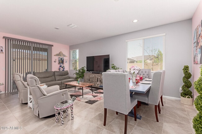 Building Photo - 25046 N 174th Ave