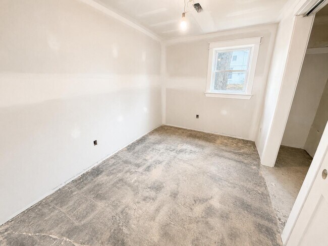 Building Photo - 2800 Mexico Gravel Rd