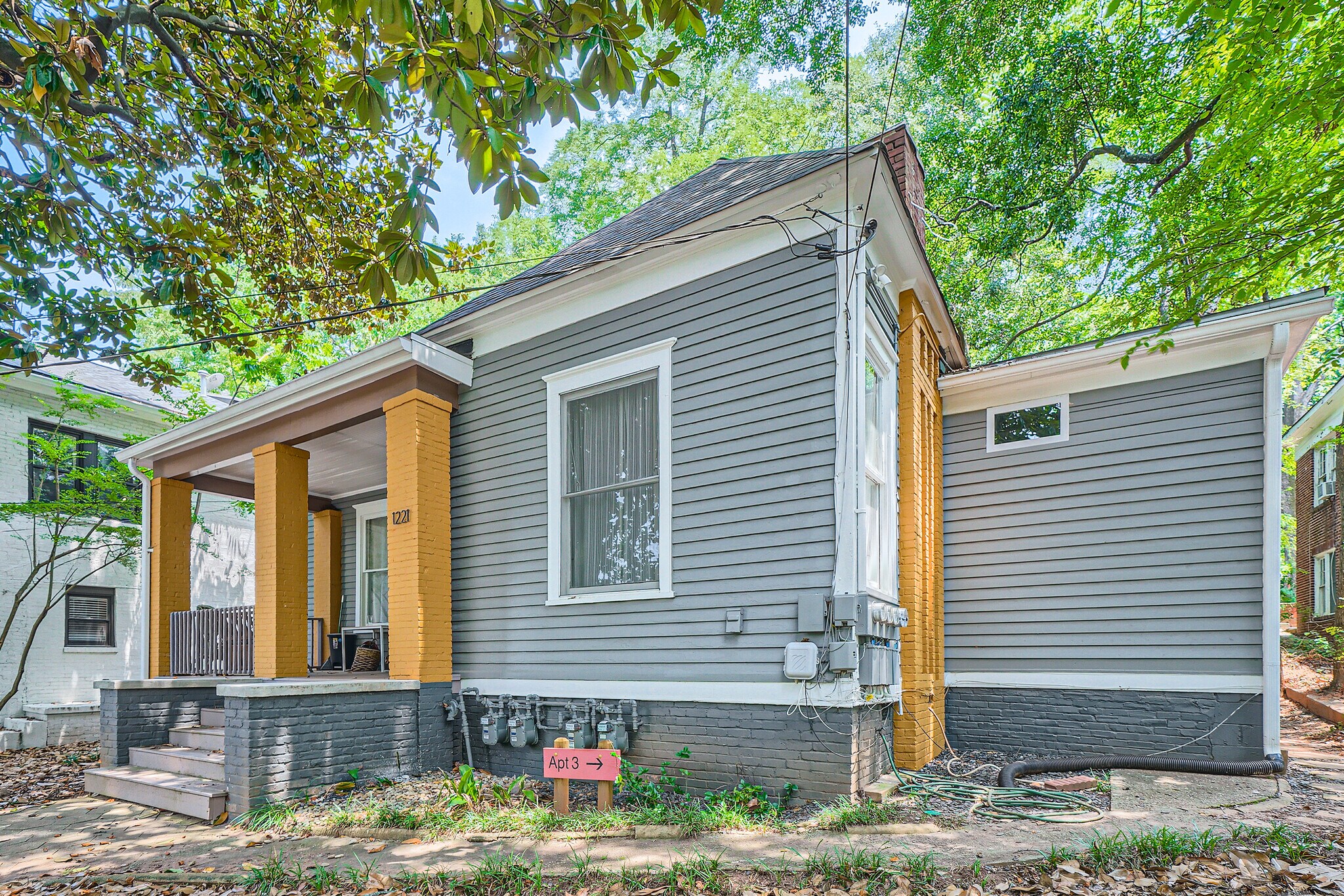 Building Photo - 1221 Euclid Ave NE