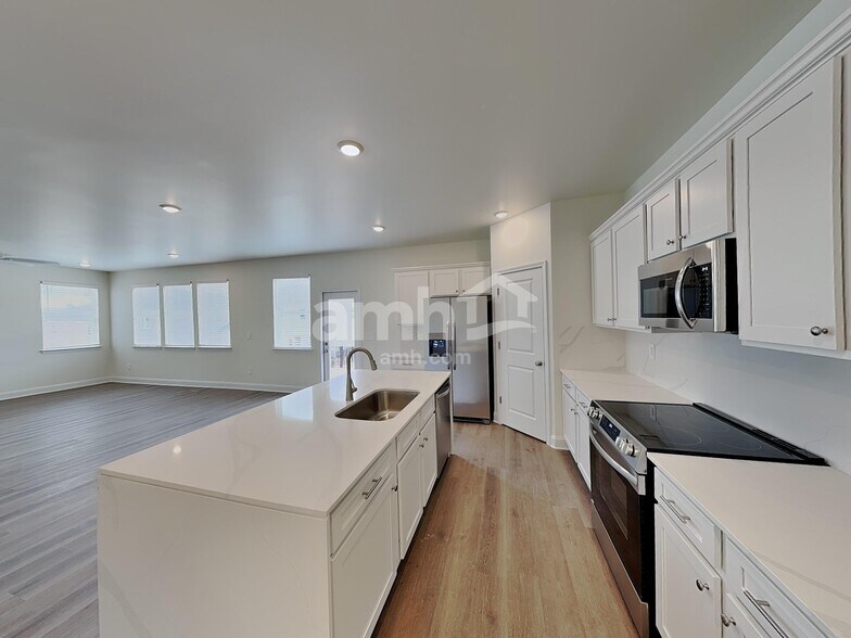 Building Photo - 3545 Shane Hill Rd SW