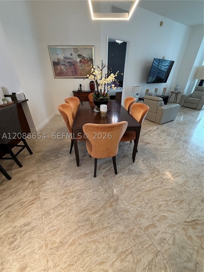 Building Photo - 15901 Collins Ave