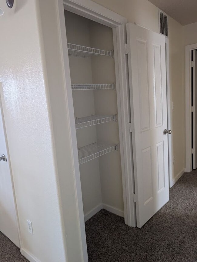 Building Photo - Spacious 2-Story Home with 3-Car Garage in...