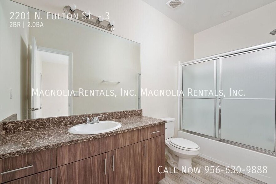 Building Photo - 2201 N Fulton St