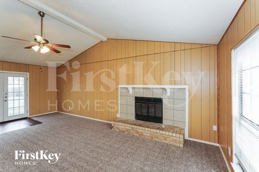 Building Photo - 4841 Trailwood Dr