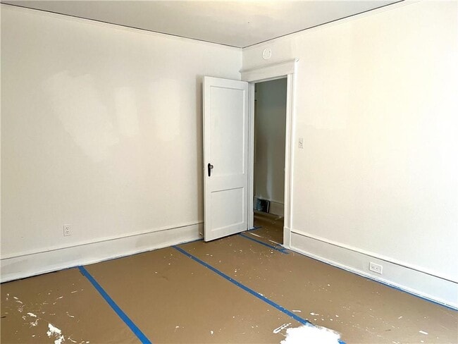 Building Photo - 126 Hooker Ave