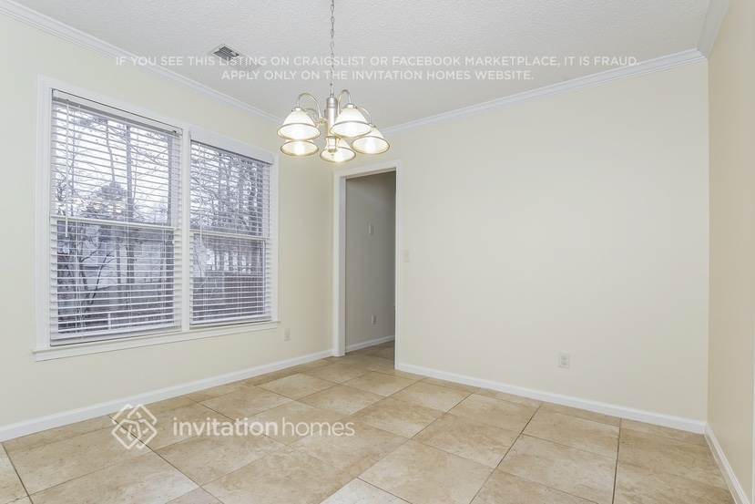 Building Photo - 175 Park Meadows Dr SW