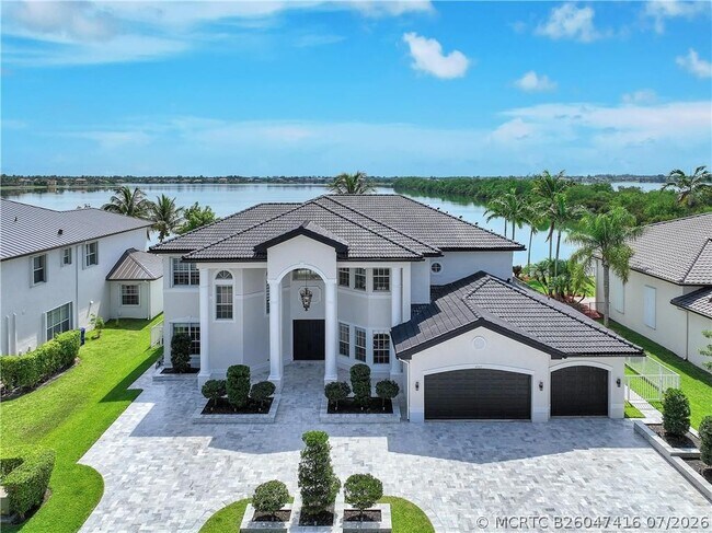 Building Photo - 4707 SW 195th Terrace