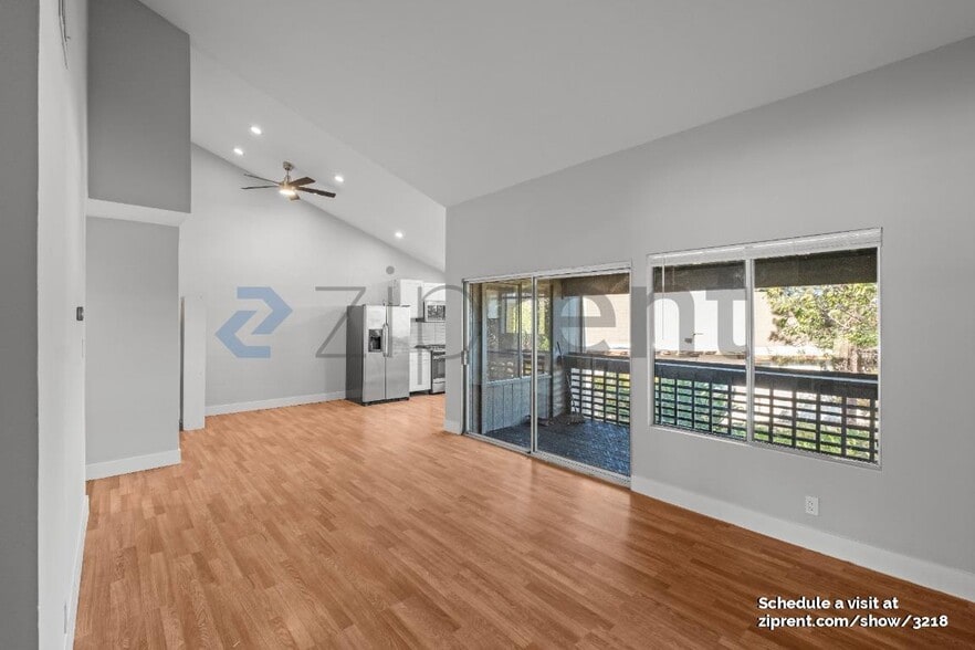 Building Photo - 355 Parkview Terrace