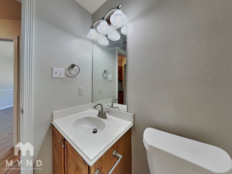 Building Photo - 32003 Ashton Ln