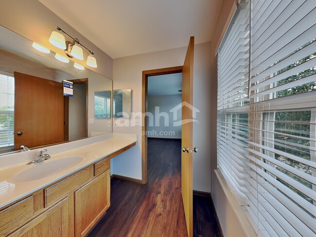 Building Photo - 21827 W Judith Ct