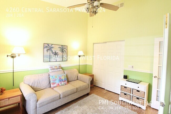 Building Photo - 4260 Central Sarasota Pkwy