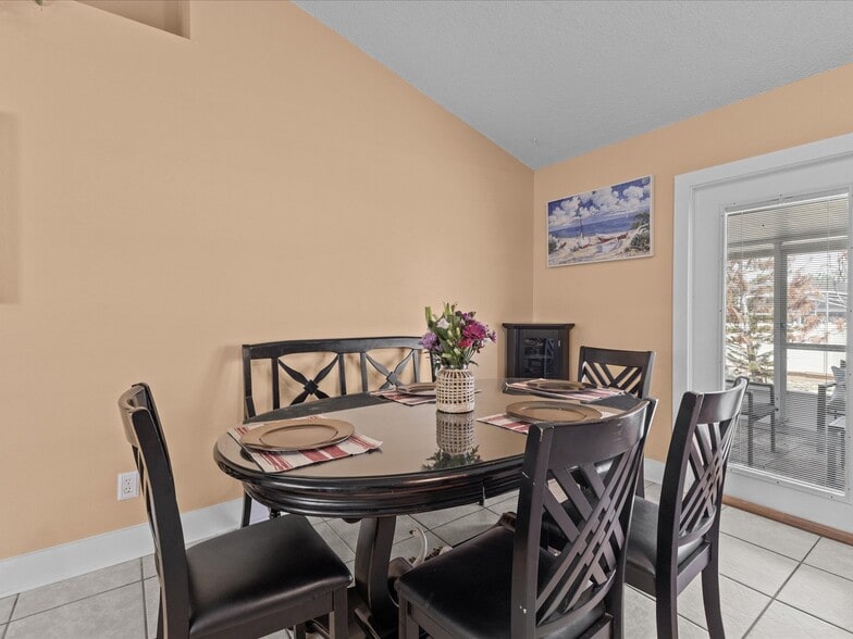 Building Photo - 226 Windward Way