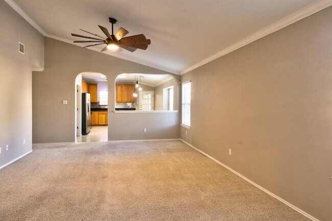 Building Photo - 10700 Beard Ave