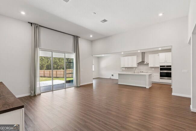 Building Photo - 208 Park View Ln