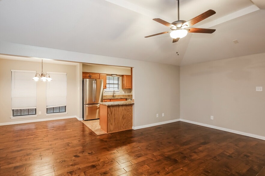 Building Photo - 2131 Trishia Ln