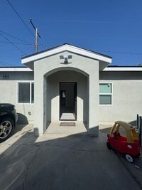Building Photo - 3323 W 133rd St