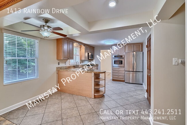Building Photo - 1413 Rainbow Dr