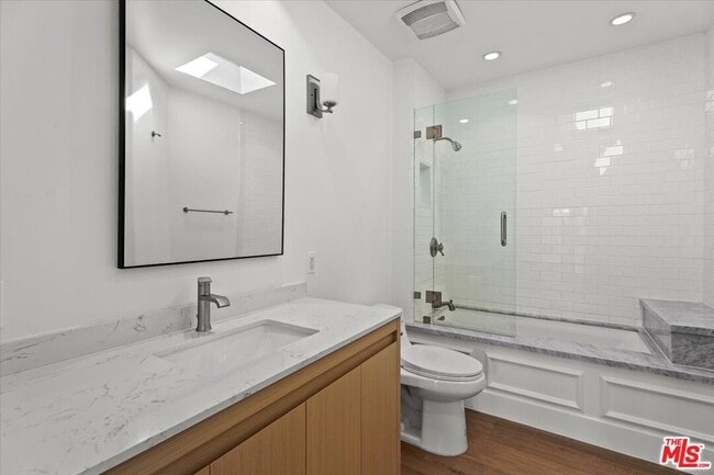 Building Photo - 12423 Martha St