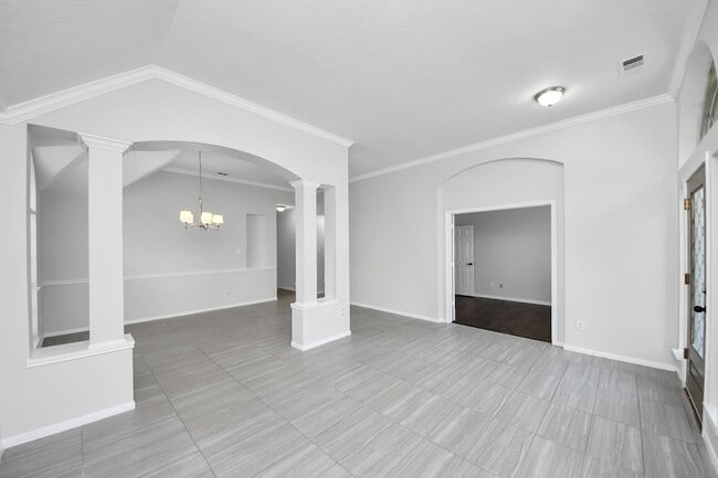 Building Photo - 8322 Adler Lake Dr