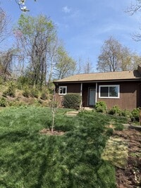 Building Photo - 980 Sutton Ct