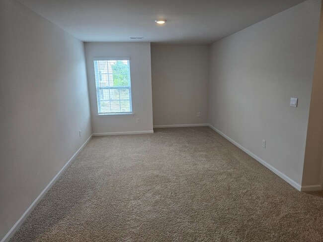 Building Photo - Corner Lot Rental Home with 4BR/2.5BA, Ful...