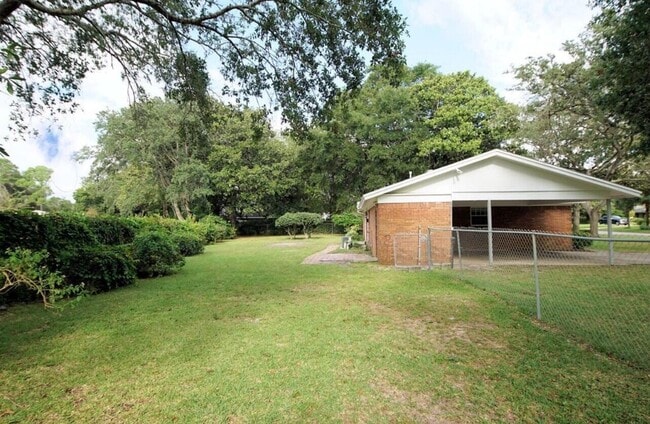 Building Photo - 315 Sudduth Cir NE