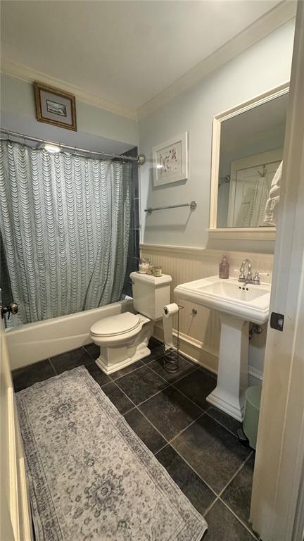 Building Photo - 433 SE 7th St