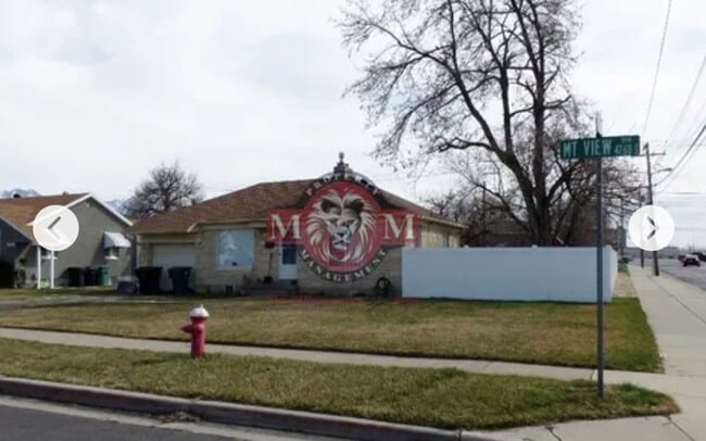 Primary Photo - Great 4 Bd Home in Murray