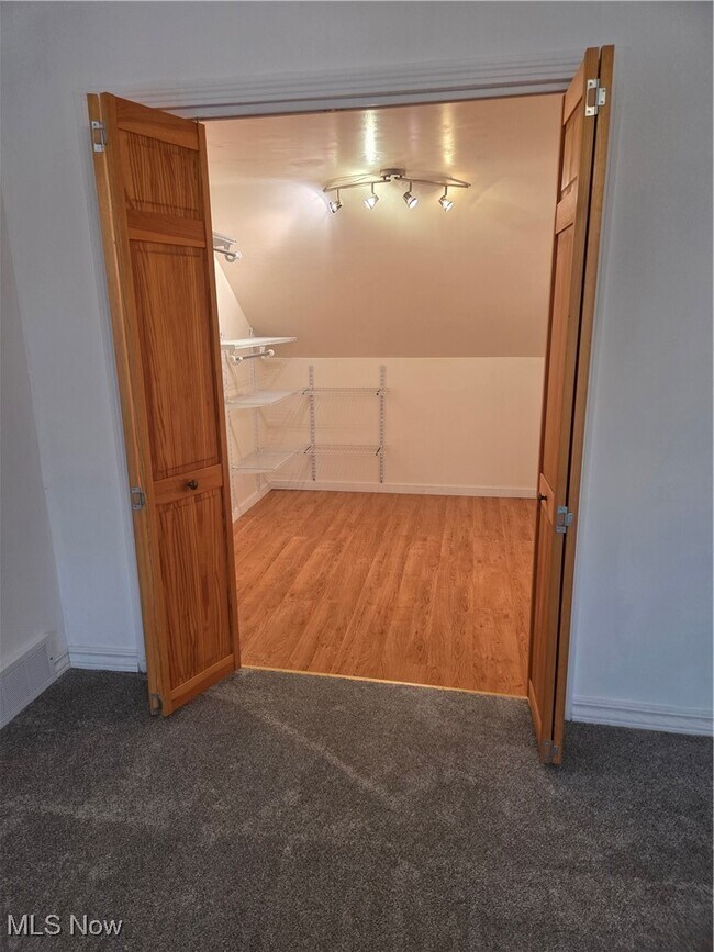 Building Photo - 3698 Washington Blvd