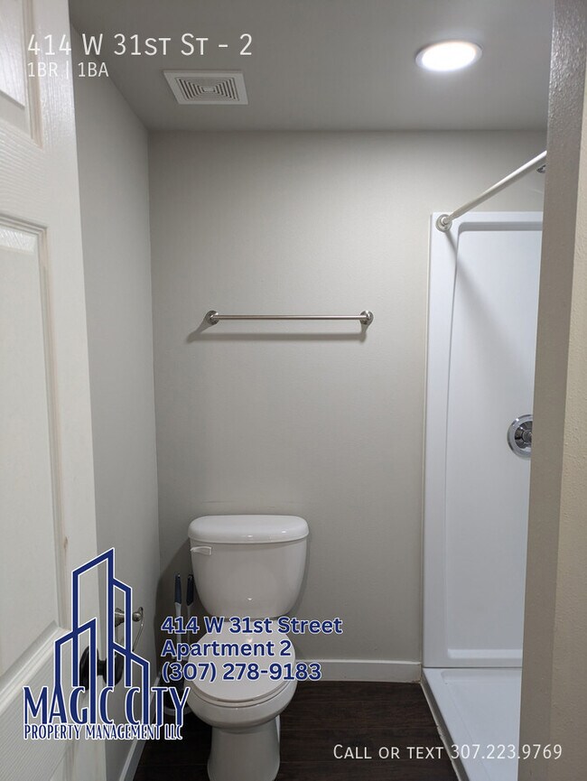 Building Photo - 414 W 31st St