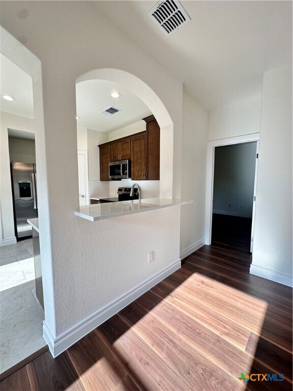 Building Photo - 2017 Ridge View Dr