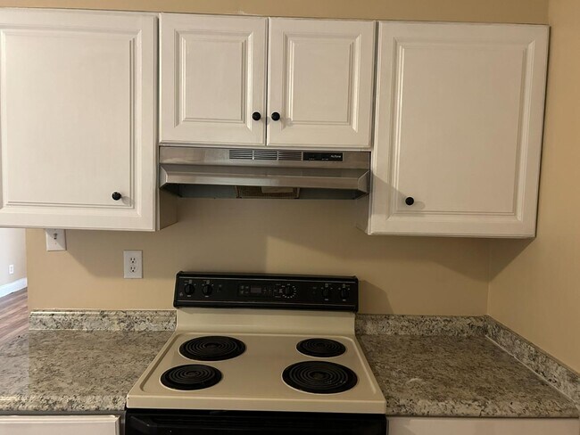 Building Photo - 3502 Penny St SW