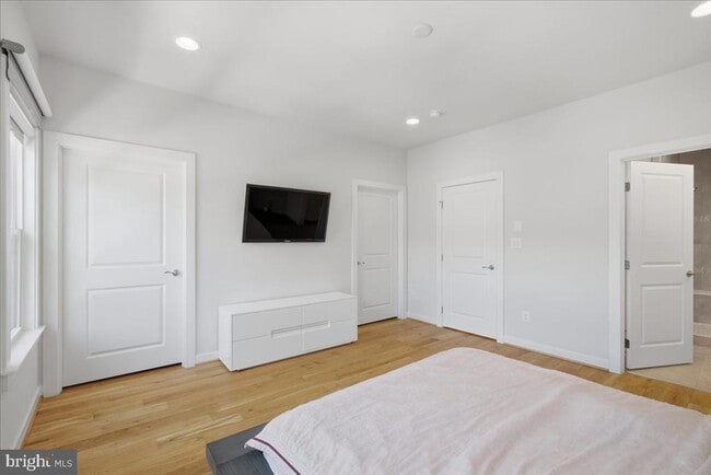 Building Photo - 9228 Wood Violet Ct