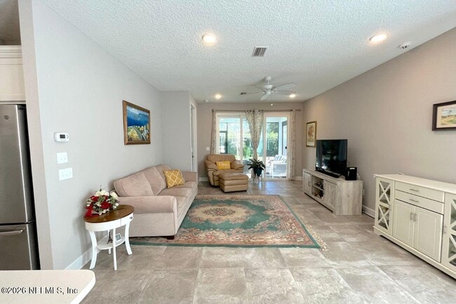 Building Photo - 192 Vista Lake Cir