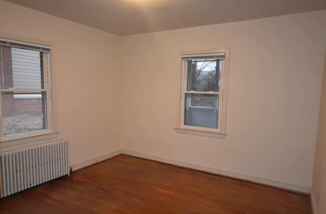 Building Photo - 4515 Avondale St