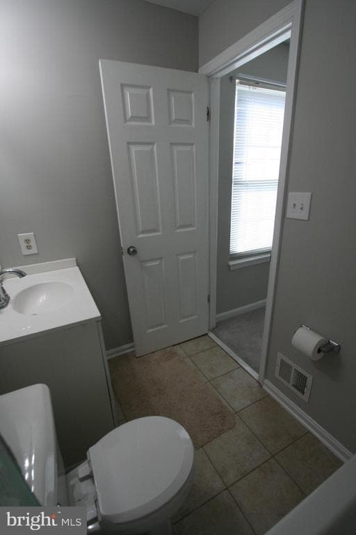 Building Photo - 6233 Sandpiper Ct